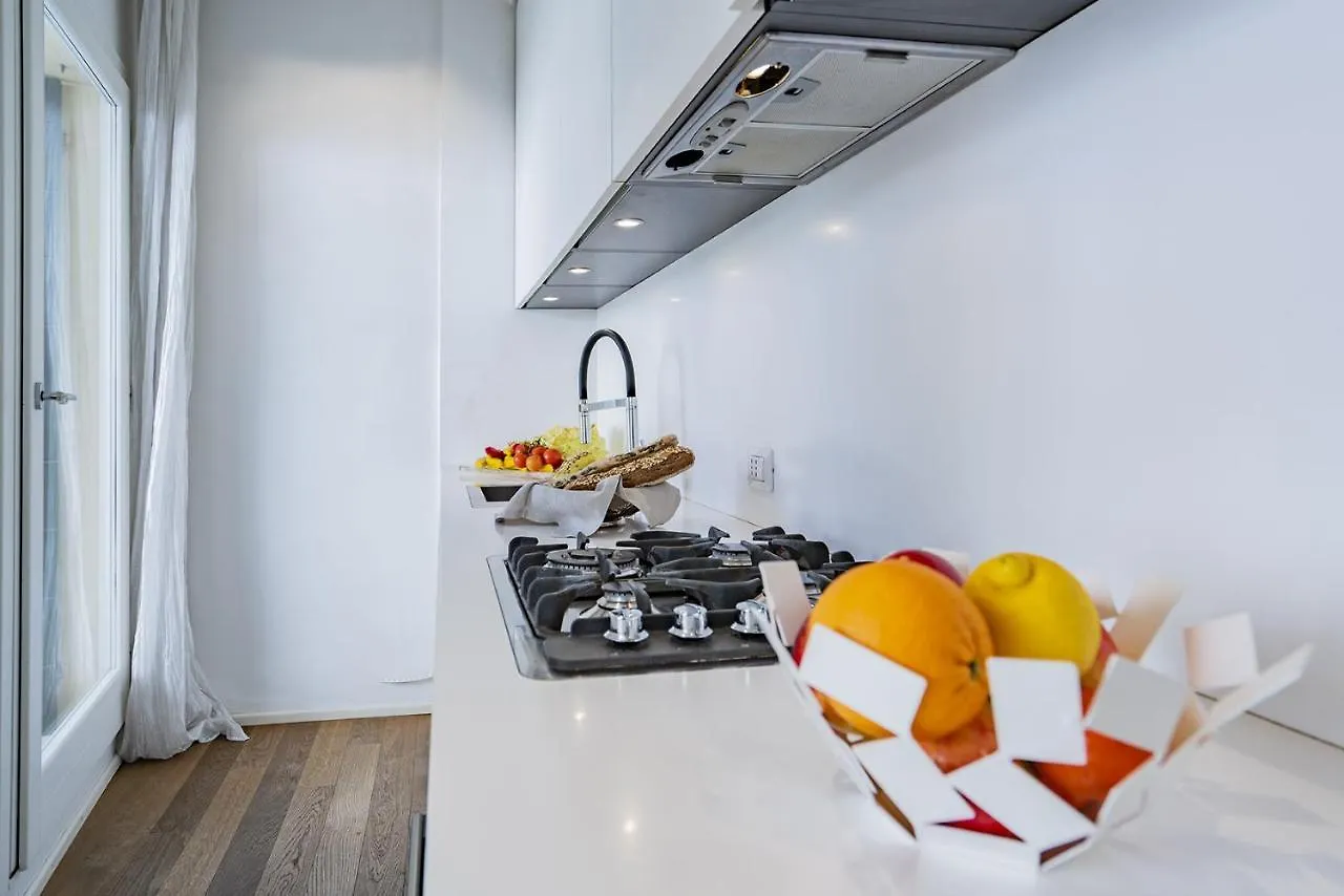 Colleoni Apartment With 2 Superb Terraces Venice